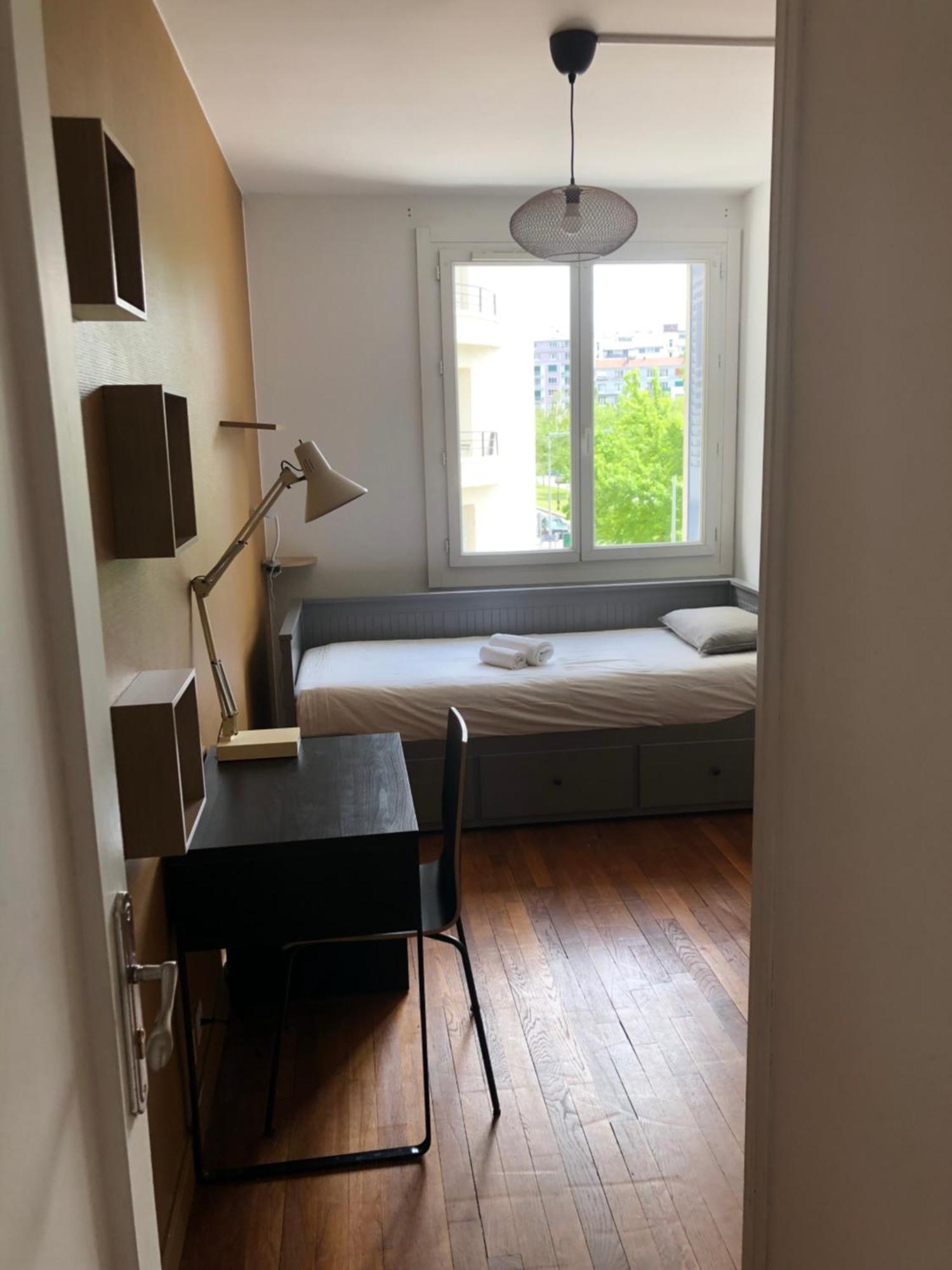 Chambre Meublee Cafe Boulevard Joseph Vallier Apartment เกรอน็อบล์ ภายนอก รูปภาพ